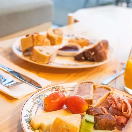 Hotel Greet Mulhouse 3*