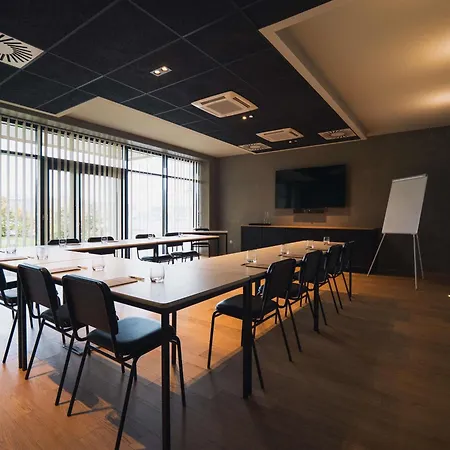 Greet Mulhouse Hotel Cernay (Haut-Rhin)